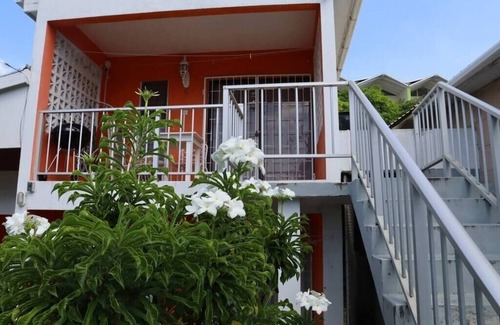 Rockley Apartment | Ocean View Apartment C with AC