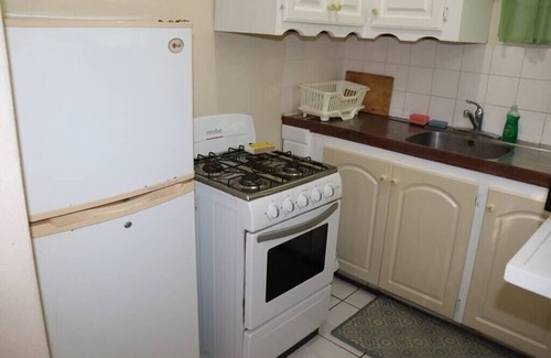 Rockley Condo | Ocean View Apartment B with AC