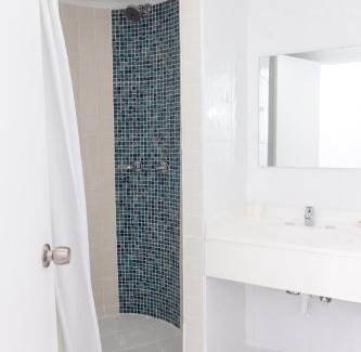 Inch Marlowe Hotel | OceanBlue Resort