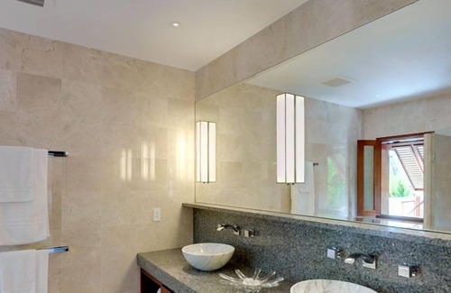 Brighton Apartment | Outstanding Finishes, Revolutionary Design