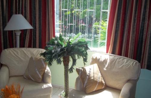 Worthing Hotel | Palm Garden Hotel Barbados