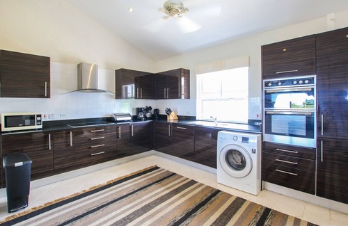 Weston Apartment | Penthouse with ocean views and pool - Lantana 4 (3 bed)