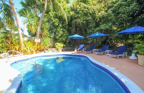 Porters Villa | Poolside Paradise Near Beach - Pavilion Villa