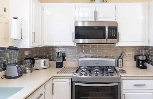 Dover Apartment | Relaxing Escape w/Porch, Near Dover Beach & Dining