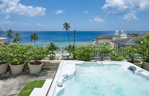 Gibbs Bay Condo | SCHOONER BAY ELECTRA - BEACHFRONT CONDO WITH STUNNING VIEWS - COMPLIMENTARY CONCIERGE INCLUDED
