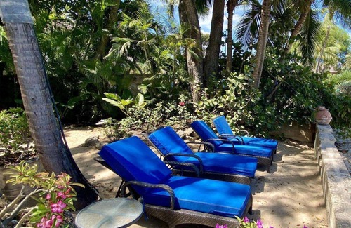 Gibbs Bay Villa | Seascape Villa (3/4 Rooms)