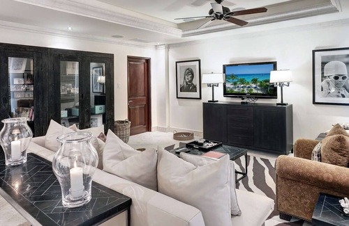 Old Trees Bay Apartment | Smugglers Cove 7 | The Penthouse