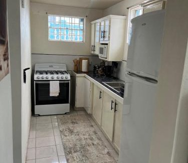 Enterprise Apartment | South Coast Vibes 2BR, 1BT
