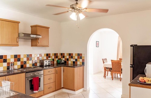 Graeme Hall Park House | Spacious 3 bedroom holiday home, perfect getaway