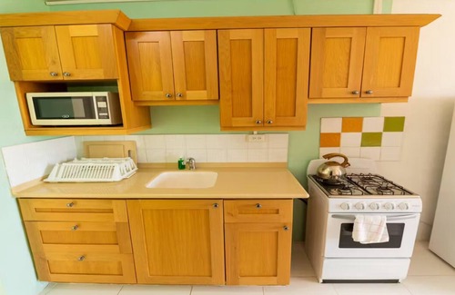 Blue Waters Hotel | Stylish Apartment in Rockley Hills; Scenic Views; Free WiFi; Pool