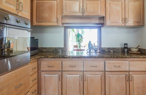 Mount Standfast Villa | SUGAR HILL VILLA, VIEWS, MINS TO HOLETOWN & BEACH/BEACH CLUB MEMBERSHIP