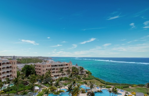 Diamond Valley Hotel | The Crane Resort
