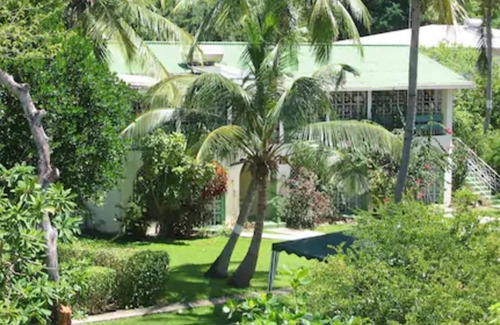 Mullins House | The Legend Garden Condos