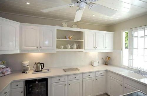 Porters House | This enchanting 3 bedroom, 2 bathroom townhouse is nestled mere moments away fro