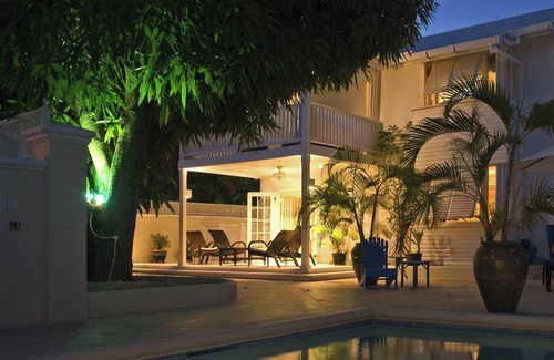 Porters Condo | This enchanting 3 bedroom, 2 bathroom townhouse is nestled mere moments away fro