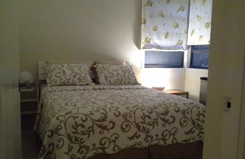Weston House | Tropical Beachside Cottage, 2 Bedroom/AC in tropical garden