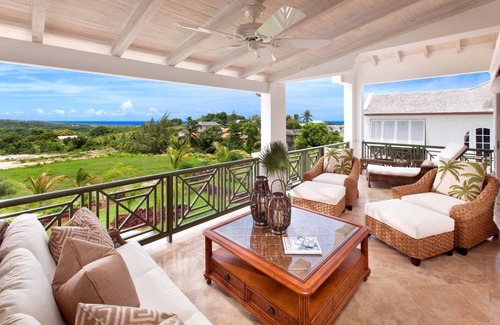 Merlin Bay Villa | Villa ∙ 3 bedrooms ∙ 6 guests