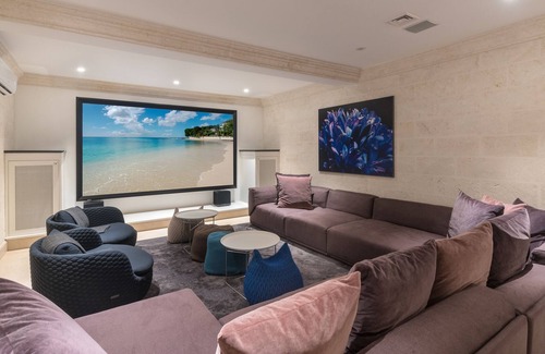 Old Trees Bay Villa | Villa Kiko in Saint James by Personal Villas - Gorgeous Oversized Swimming Pool