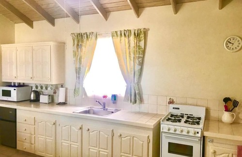 Scarborough Apartment | VILLA MIA Minutes From Miami Beach