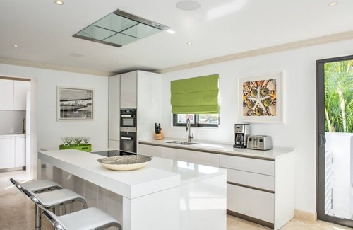 Fitts Village Villa | Villa Mirador by Fantasia Villas Including a VIP CHEF