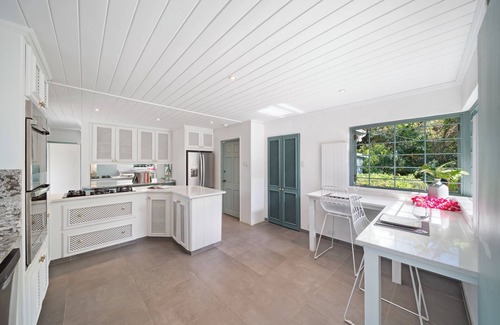 Halcyon Heights Condo | Villa Phoenix, Simmons Road, Sandy Lane, St. James
