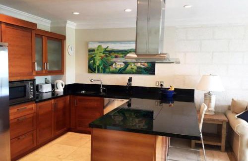 Old Trees Bay Apartment | Waterside 402 by Blue Sky Luxury