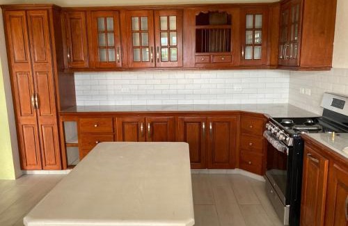 Deanes Apartment | Yellow Doors - Tranquil comfortable retreat