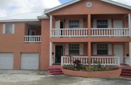 Oistins House | Your Caribbean Home.Cozy, Private with a central location