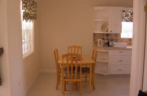 Silver Sands Apartment | 1 BEDROOM APARTMENT Plover Court Apartments