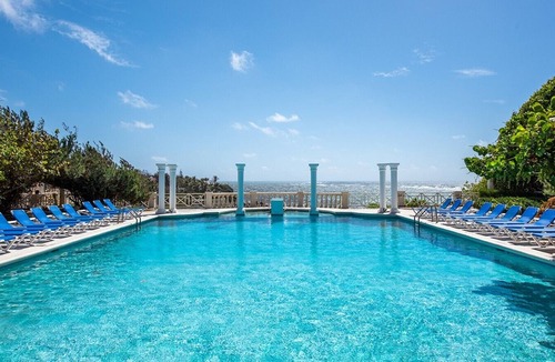 Ragged Point Resort | 1 br Deluxe Penthouse with pool roof deck-Residences in the park