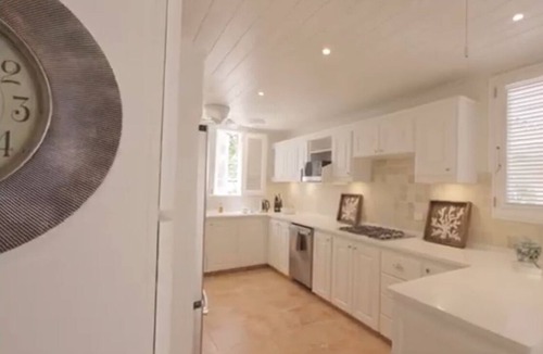 Clinketts Villa | 1 minute to the Beach! Family sized luxury Villa with Pool, West Coast Barbados