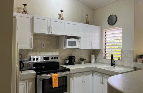 Sunset Crest House | 10 min walk to calm water beach! Private plunge pool on deck, Sunset Crest.