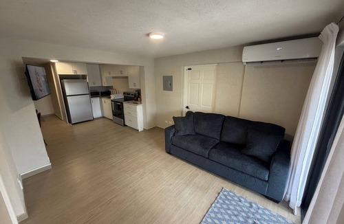 Derricks Apartment | 2 bed 1 bath apartment w/AC, WIFI, kitchen & 5 min walk to west coast beaches