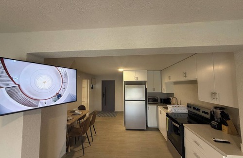 Derricks Apartment | 2 bed 1 bath apartment w/AC, WIFI, kitchen & 5 min walk to west coast beaches