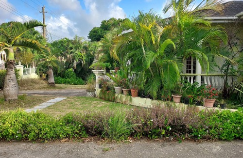 Fryers Well Apartment | 2 bed apartment. 5mins from beach and 10 mins from Speightstown.