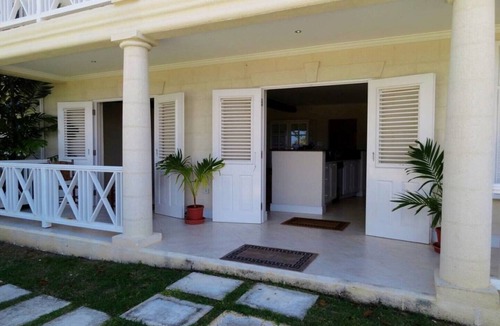 Sion Hill House | 2 bed country plantation apartment