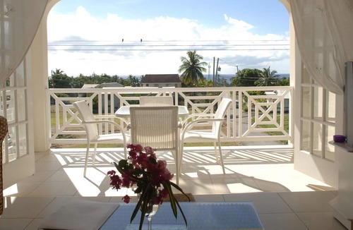Merlin Bay Apartment | 2 Bedroom Luxury Apartment with pool and stunning sea view