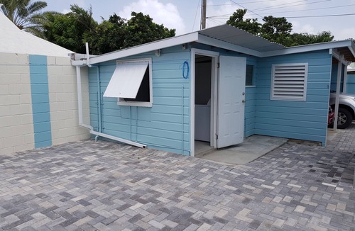 Rockley Apartment | 2 minute Walk to Beach, Newly Renovated, 2 Bedroom 2 Bathroom Apartment #2