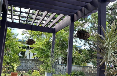 Durants Apartment | 2 minute walk to Brighton's Beach, Apt on a quiet street