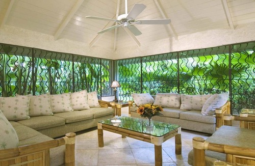 Gibbs Bay Villa | 223 m² Villa ∙ 4 bedrooms ∙ 8 guests