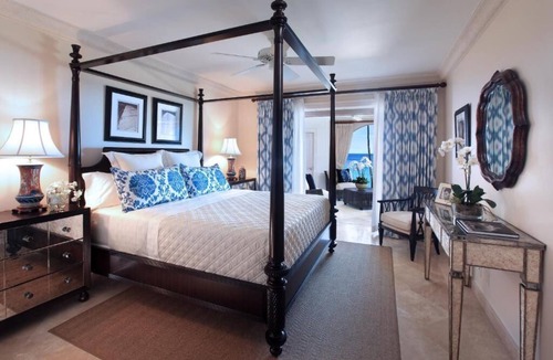 Gibbs Bay House | 2300 sq. ft. One-Bedroom Luxury Beachfront Suite on the West Coast