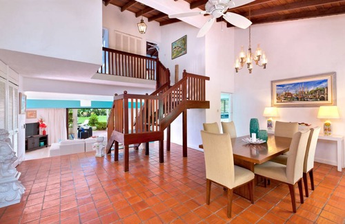 Folkestone Villa | 246 m² Villa ∙ 3 bedrooms ∙ 6 guests