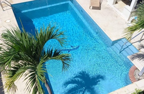 Derricks House | 3 bed 3 bath villa on the west coast