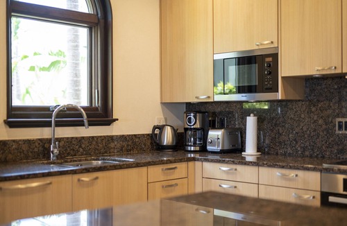 Orange Hill Villa | 3 Bed Golf Villa at Apes Hill Club, Beach Access, Pool.