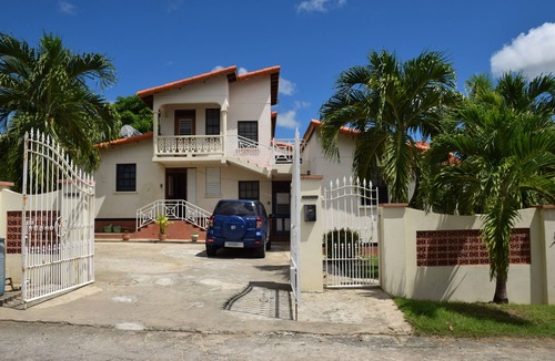 Arthurs Seat House | 3 Bedroom bunglow + 2Bedroom house adjacent to each other.