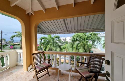 Enterprise Apartment | 3 Palms by Coastal View7