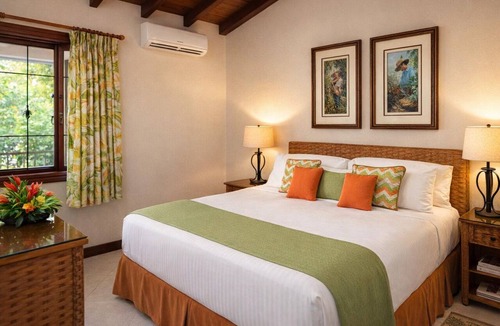 Retreat Hotel | 3 Units | Explore Beaches & Bays | Pool, Spa and Beach Shuttle