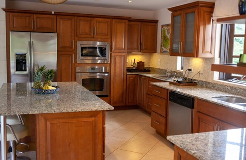 Clinketts House | ☆ 3Bdrm 3.5 Bath Private Home w Brand New Pool Steps to Beach