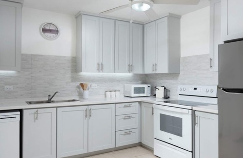 Porters Apartment | 3BR Holetown Near to Beach, Mango Court - by ZenBreak
