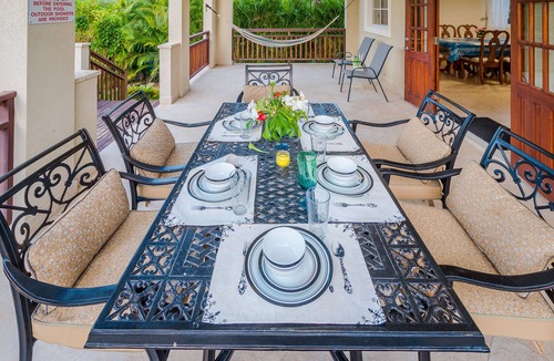 Weston Villa | 4 Bedroom West Coast Villa, Close to Beach